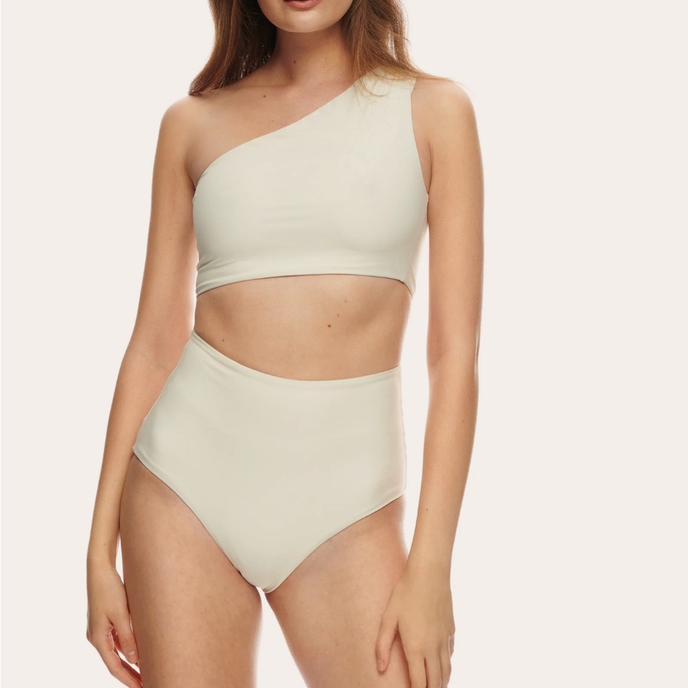NWT Scampi Swimwear Bikini